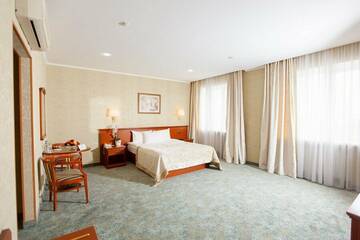 Deluxe New в Гостинице Берёзка